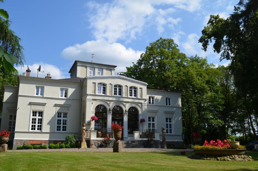Lisewski Dwor Gniewino Exteriér fotografie