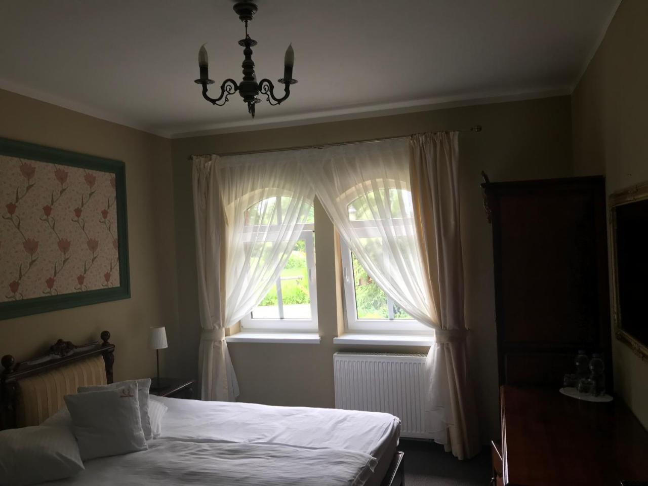 Lisewski Dwor Gniewino Exteriér fotografie